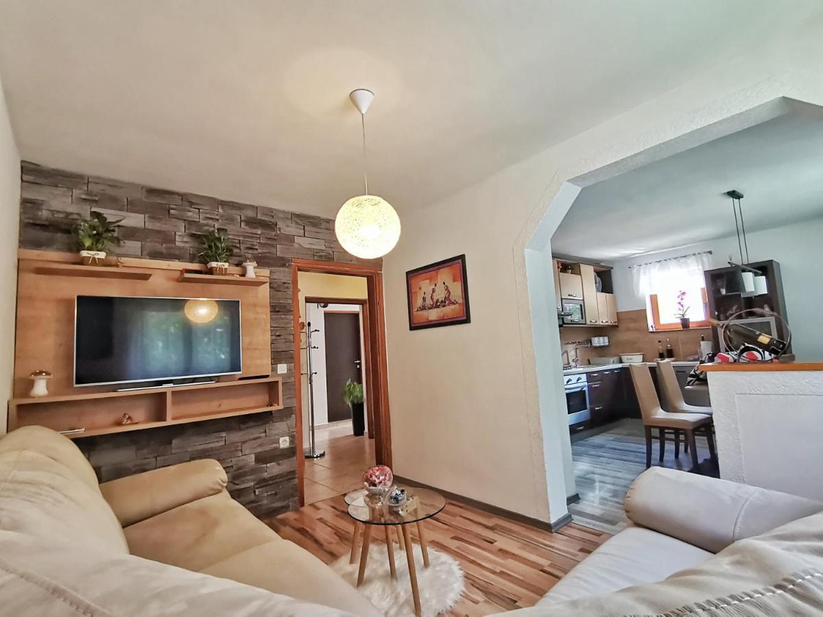 Guesthouse Sunny Lika Gospić Екстериор снимка